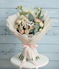 Букет цветов из:  Розы и Лизиантусы в Глазуновке