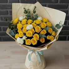 Букет цветов из:  Розы в Глазуновке