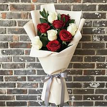 Букет цветов из:  Розы в Глазуновке