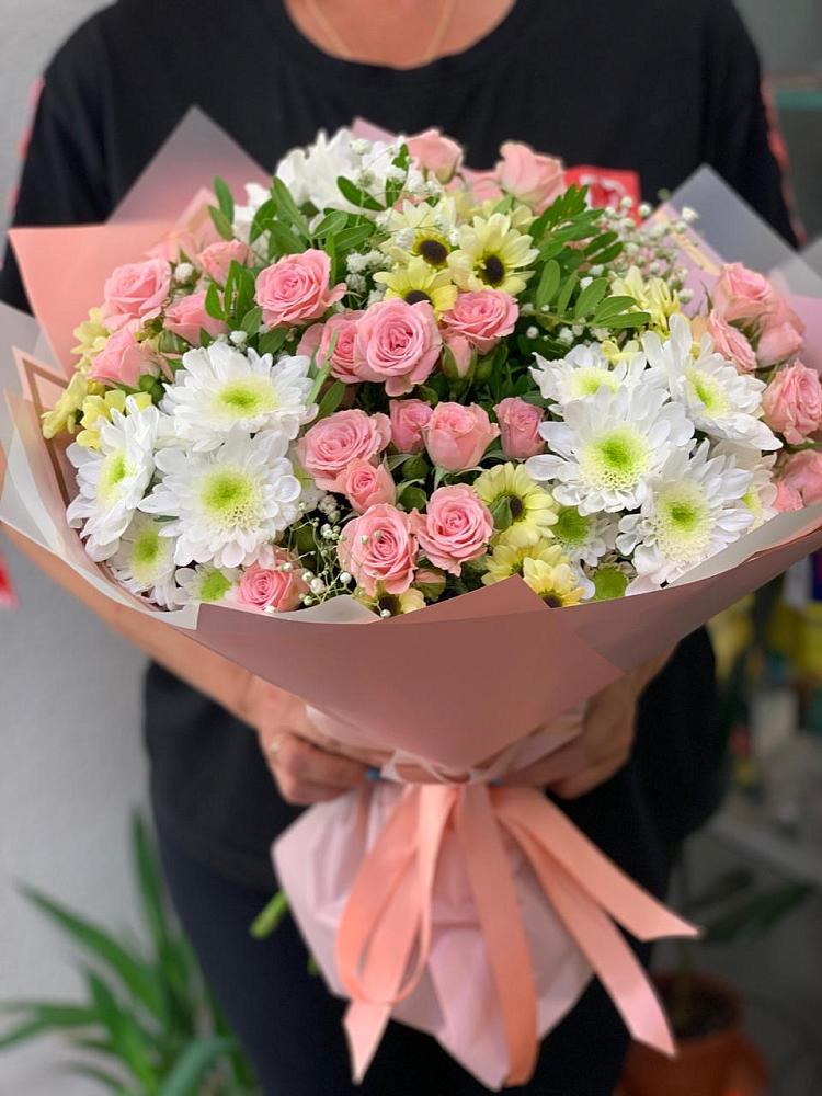 Букет цветов из: Розы и Хризантемы в Глазуновке