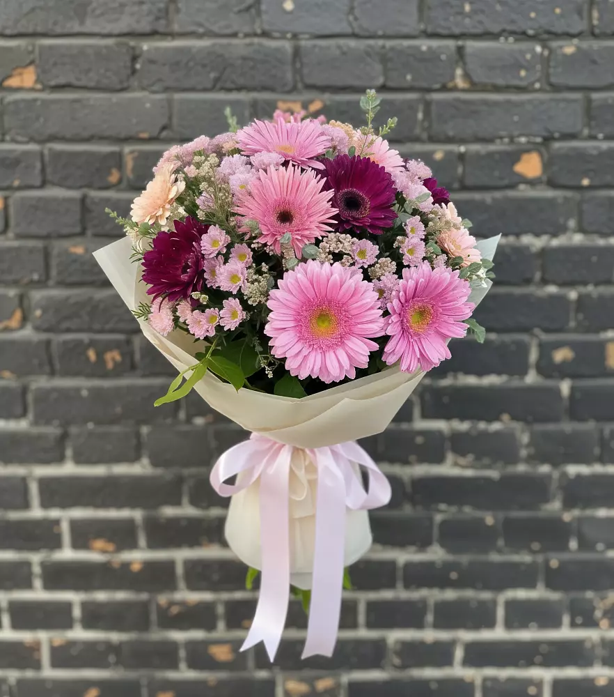 Букет цветов из: Герберы и Хризантемы в Глазуновке