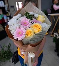 Букет цветов из:  Герберы, Розы и Хризантемы в Глазуновке