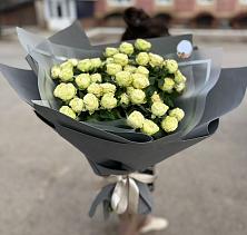 Букет Белые кустовые розы Солинеро в Глазуновке