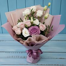 Букет цветов из:  Розы и Лизиантусы в Глазуновке