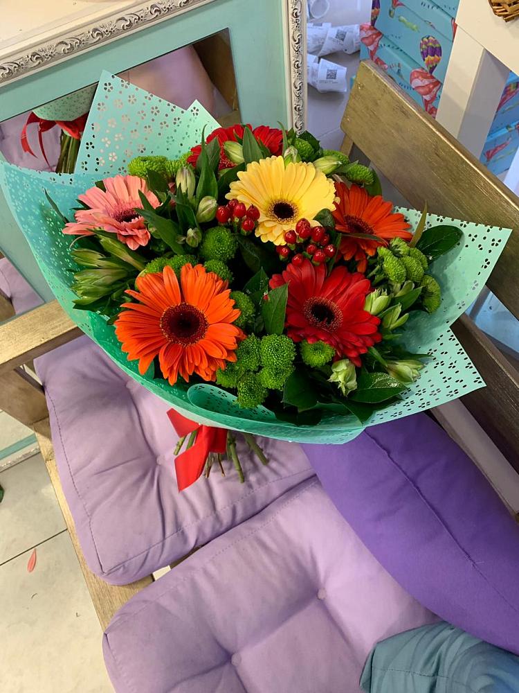Букет цветов из: Герберы, Хризантемы и Альстромерии в Глазуновке