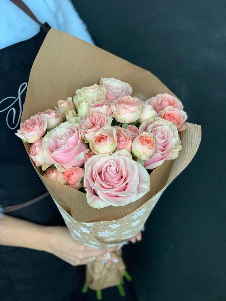 Букет цветов из: Хризантемы и Розы в Глазуновке