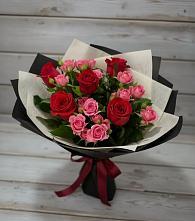 Букет цветов из:  Розы в Глазуновке