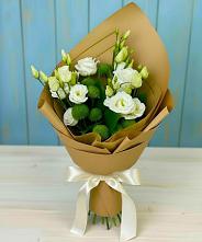 Букет цветов из:  Хризантемы и Лизиантусы #REPLACE_PRED# Глазуновке