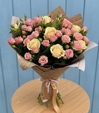 Букет цветов из:  Розы в Глазуновке