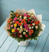 Букет Микс из разноцветных кустовых роз в Глазуновке